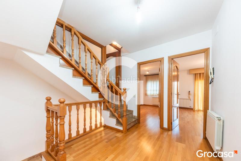 Foto e386af6c-6746-4dfa-a713-267adaf891af. Maison jumelée avec chauffage parking dans Els Canons - Les Orioles - Can Paulet Sant Boi de Llobregat