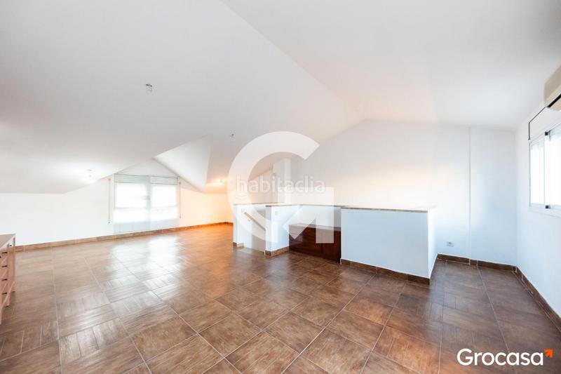 Foto efb6e291-268e-49fc-b5ff-2701ce99a512. Maison jumelée avec chauffage parking dans Els Canons - Les Orioles - Can Paulet Sant Boi de Llobregat