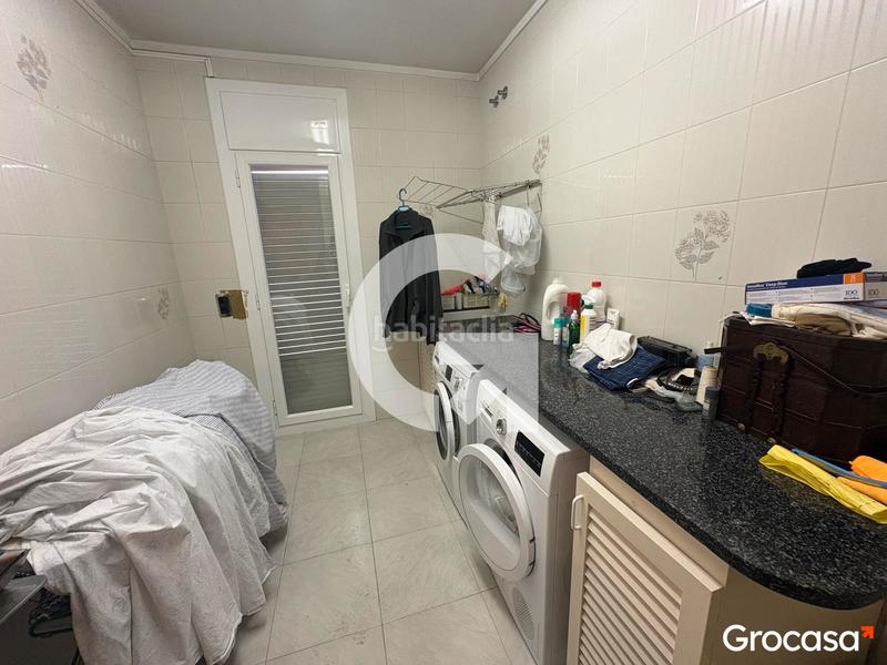 Foto f4c7fbd3-ff41-4cb0-9b9c-ba13b9b8cfb0. Casa con riscaldamento parcheggio in Centre Mataró