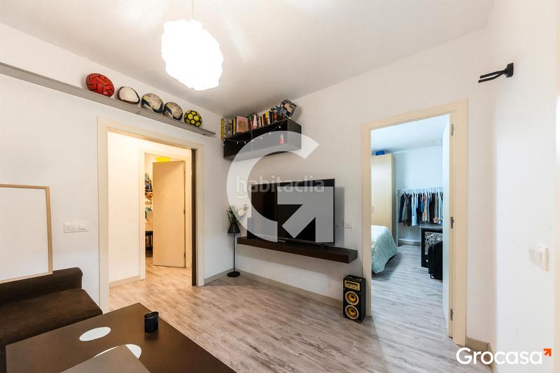 Foto 246b6342-cd41-4d9e-ab8c-6e6eaa48d0e9. Ático  con ascensor exterior en Les Planes Hospitalet de Llobregat (L´)