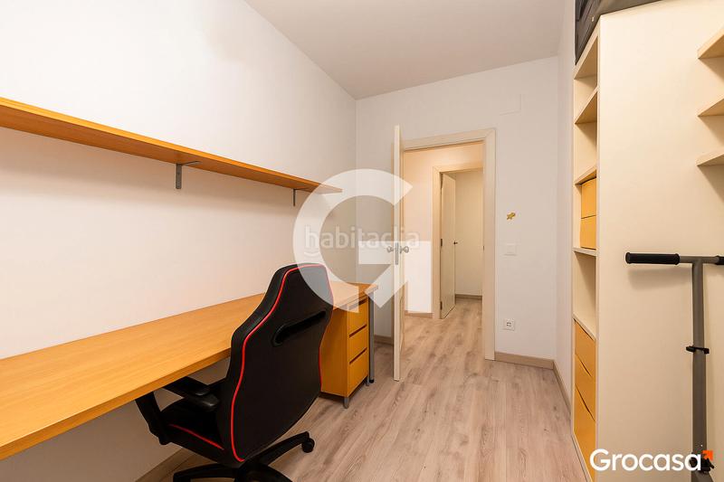 Foto 95bdab56-d5ee-430e-87e9-50d43b3c335b. Ático  con ascensor exterior en Les Planes Hospitalet de Llobregat (L´)