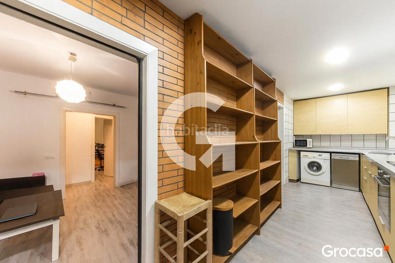 Foto ced0b108-0daf-4aaa-a255-40274facef76. Ático  con ascensor exterior en Les Planes Hospitalet de Llobregat (L´)