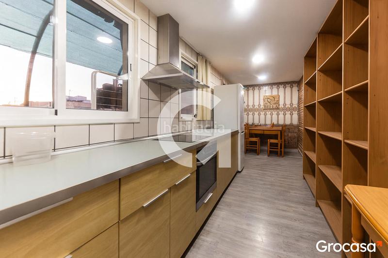 Foto fcfac670-42b7-428c-896d-2e025c5419a5. Ático  con ascensor exterior en Les Planes Hospitalet de Llobregat (L´)