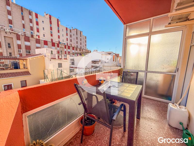 Foto 075f9654-732b-4aab-8d35-2cb9e7835b31. Piso cerca de la playa en Paseo Marítimo de Levante Torre del Mar