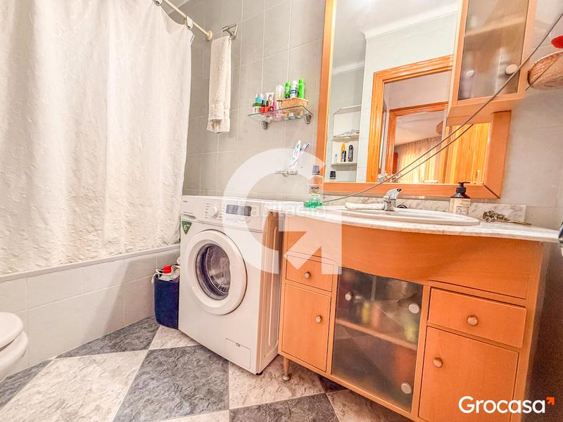 Foto 2f17ed18-73e3-46df-b0ae-fd357ac6e973. Piso cerca de la playa en Paseo Marítimo de Levante Torre del Mar