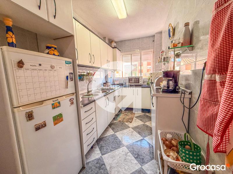 Foto 60cb3c7d-3c0e-4fd2-8114-891eba4b27d3. Piso cerca de la playa en Paseo Marítimo de Levante Torre del Mar