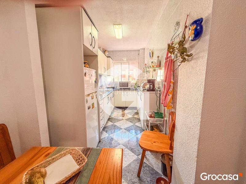 Foto 8158313e-9391-478f-95d3-c6c32aec0f99. Piso cerca de la playa en Paseo Marítimo de Levante Torre del Mar