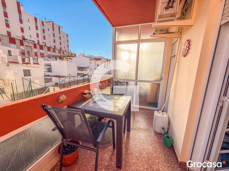 Foto 9521ba47-fa8d-441f-ae4f-8aa53f748f05. Piso cerca de la playa en Paseo Marítimo de Levante Torre del Mar