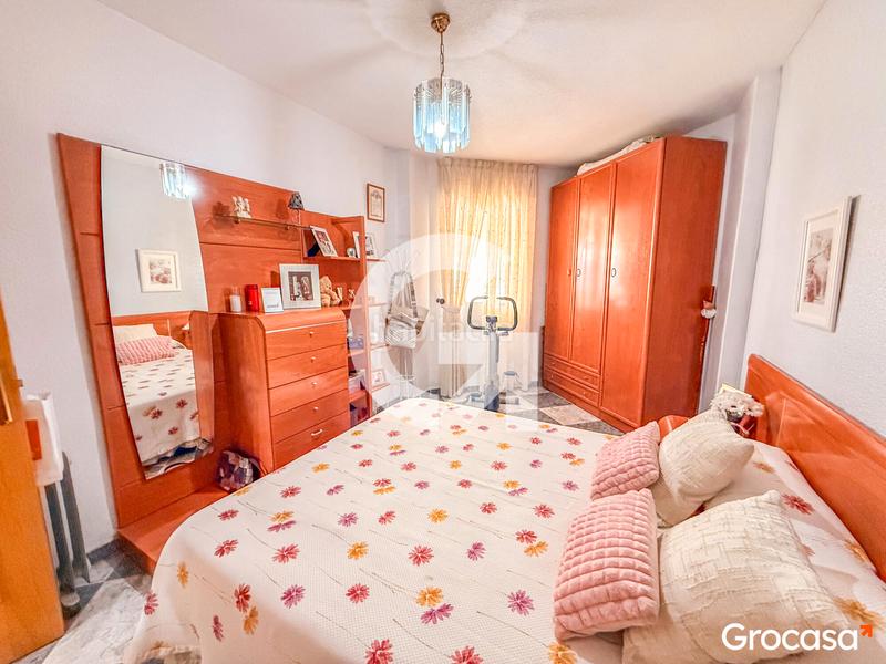 Foto a257b354-03e0-44e2-bcd0-07a1b0e3fb18. Piso cerca de la playa en Paseo Marítimo de Levante Torre del Mar