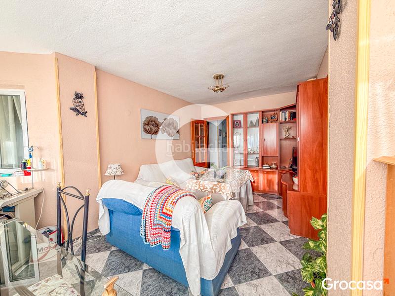 Foto d33bc600-e050-4bbe-91c7-3f48aa9fd87d. Piso cerca de la playa en Paseo Marítimo de Levante Torre del Mar