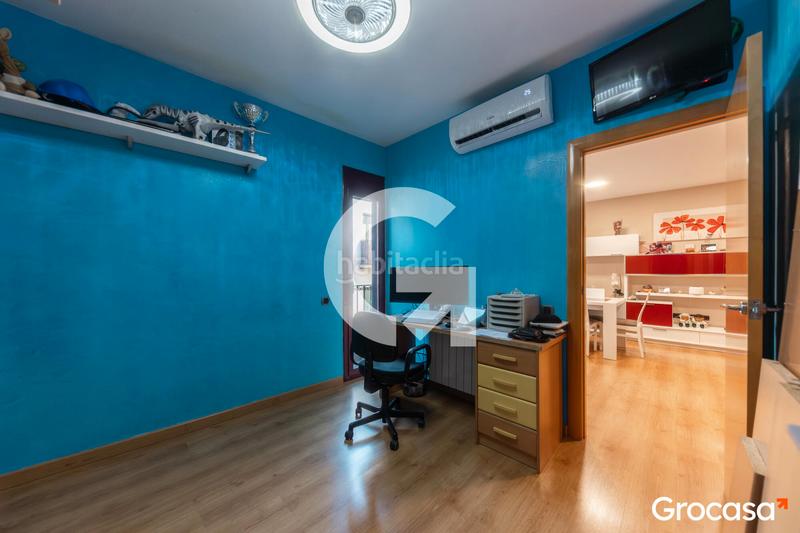 Foto 1d676022-4acf-484c-8165-6b03e8b58e2c. Pis amb calefacció a St. Pere - Sta. Caterina - El Born Barcelona