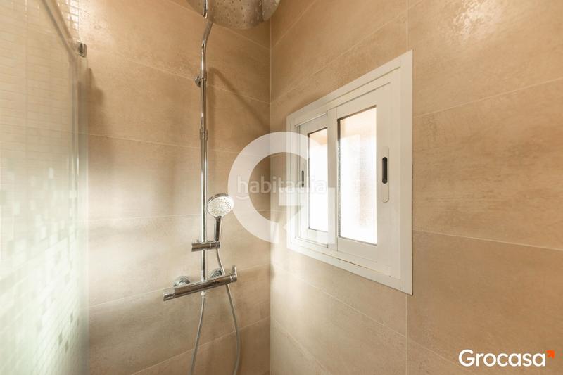 Foto 58d0b7fa-b9c6-4dbc-ab66-2c2e1892889e. Pis amb calefacció a St. Pere - Sta. Caterina - El Born Barcelona