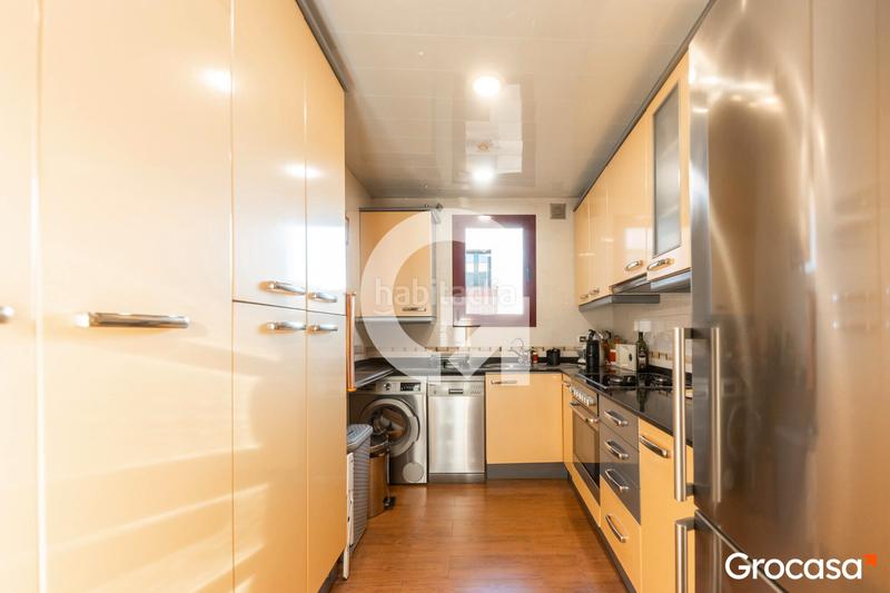 Foto 82d6f2c1-a362-4825-bfc7-ac13dcac7abb. Pis amb calefacció a St. Pere - Sta. Caterina - El Born Barcelona