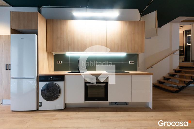 Foto 4e3d339f-fc0b-4455-93bb-ef2a882c9f00. Piso local vivienda en plaza bacardi en Horta Barcelona