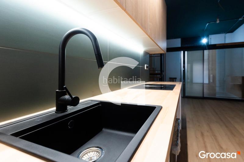 Foto d09c376d-1bc0-426e-90ca-24c4c37c82b1. Piso local vivienda en plaza bacardi en Horta Barcelona