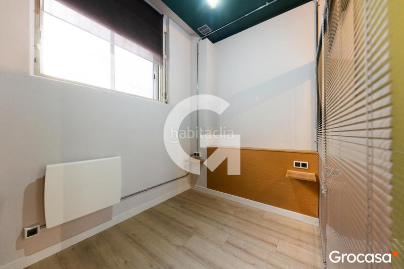 Foto d8c646a8-6510-4ef7-8924-b39fd63534fd. Piso local vivienda en plaza bacardi en Horta Barcelona