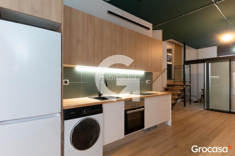 Foto e1887ad6-8293-4c8b-b74d-668f2868dda0. Piso local vivienda en plaza bacardi en Horta Barcelona