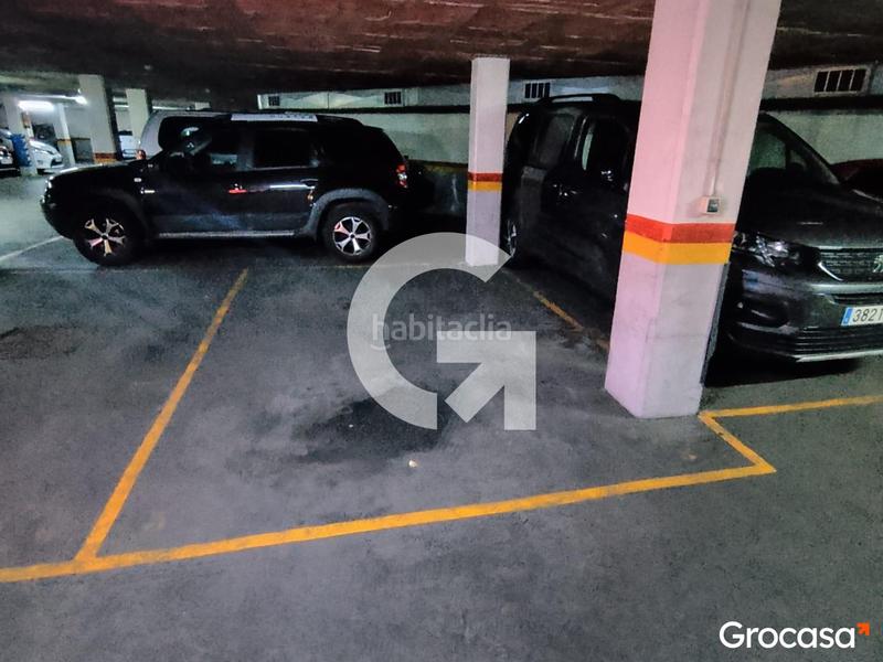 Foto cbaeb9e3-5c4a-460b-bb94-15a7eb3e6d78. Autoparkplatz in Marianao Sant Boi de Llobregat