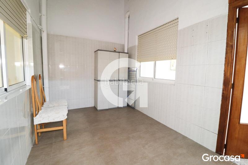 Foto e8e355b6-71bc-4482-8365-9b4c42f3e300. House with parking in playa puerto de Sagunto Sagunt