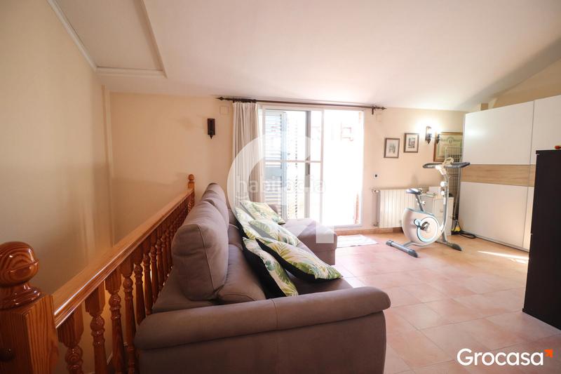 Foto 2579e8de-fc18-4119-b06d-2cbefe4cc6c8. Casa adossada amb calefacció aparcament a Nuevo Centro Sagunt