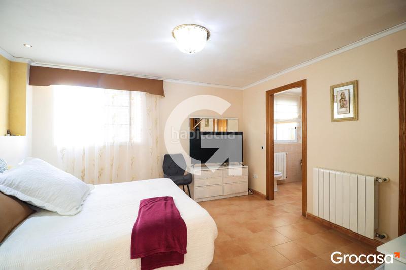 Foto 353e58cb-3afc-4a8d-ad56-5e02121825a4. Casa adossada amb calefacció aparcament a Nuevo Centro Sagunt