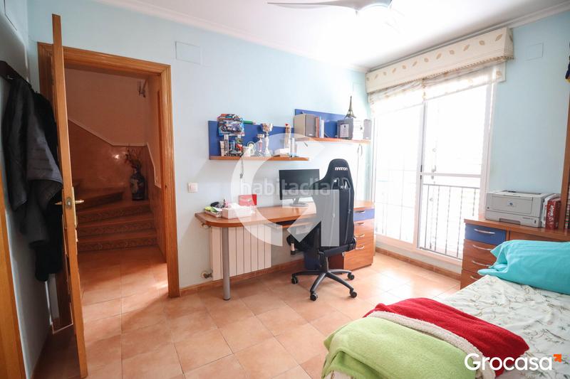 Foto 46833eef-507e-4686-bacf-da3a25133fb7. Casa adossada amb calefacció aparcament a Nuevo Centro Sagunt