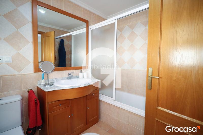 Foto 83f114ed-26d7-4f2e-86ff-5afeef1160da. Casa adossada amb calefacció aparcament a Nuevo Centro Sagunt