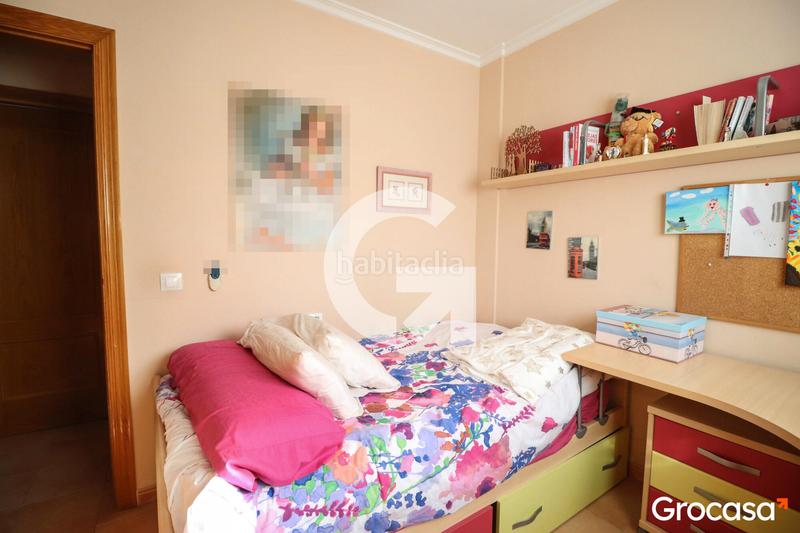 Foto ca153bcb-7b16-4c51-a546-c682a1657bbd. Casa adossada amb calefacció aparcament a Nuevo Centro Sagunt