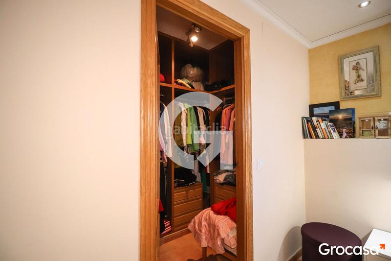 Foto eab01b76-5124-48fb-821b-6fff986d10d9. Casa adossada amb calefacció aparcament a Nuevo Centro Sagunt