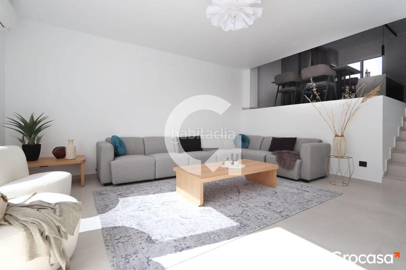 Foto 962c37d6-bdbd-4eef-a9ce-53a67b318a67. Casa a schiera con riscaldamento parcheggio piscina in Sitges