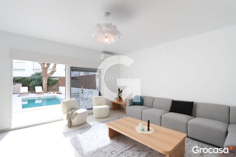 Foto fcf9c07e-62b5-49ff-b876-1bbe6a7f431f. Casa a schiera con riscaldamento parcheggio piscina in Sitges