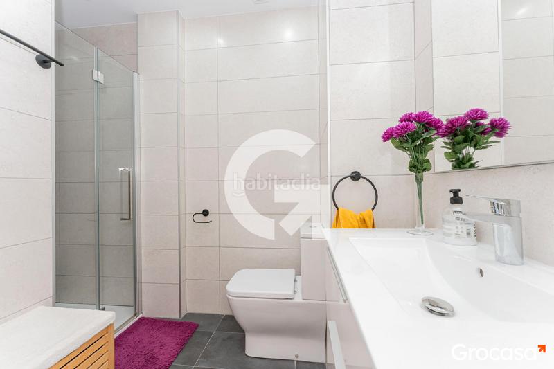 Foto 1cf99387-5b9e-4938-a439-cb58ebb16e11. Piano terra con riscaldamento in Centre Cornellà de Llobregat