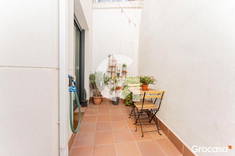 Foto 90fff9ea-a0e6-4bc5-8fca-544027fb5eed. Piano terra con riscaldamento in Centre Cornellà de Llobregat