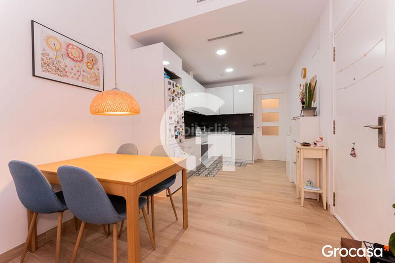 Foto b7910654-d73f-4d10-a4d3-014de1cd79e7. Piano terra con riscaldamento in Centre Cornellà de Llobregat