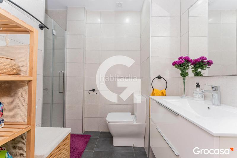 Foto efe382a3-afcd-4e7e-bd49-ea48d82d5f50. Piano terra con riscaldamento in Centre Cornellà de Llobregat