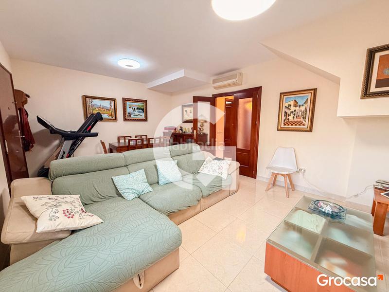 Foto 50981b91-265c-4a4d-b3bc-c2940a88d138. Casa adossada amb calefacció aparcament piscina a Rincón de la Victoria