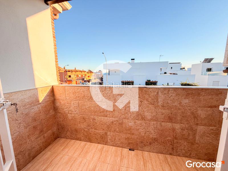 Foto 68ae8c04-1323-49b6-b671-47a989a5520b. Casa adossada amb calefacció aparcament piscina a Rincón de la Victoria