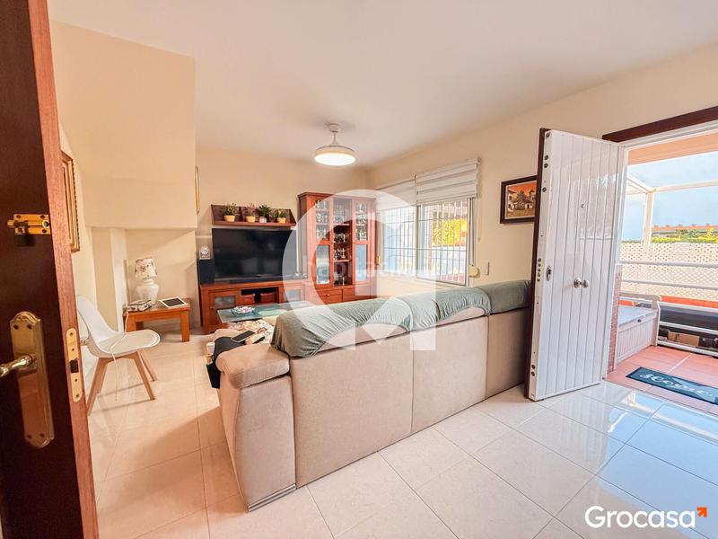 Foto ee6db0f1-0f01-4d47-a43c-ee0405b04a9f. Casa adossada amb calefacció aparcament piscina a Rincón de la Victoria