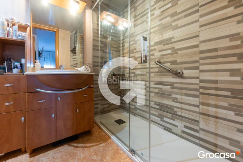 Foto 34e8a4e4-8716-40ca-995e-ab68b9ca3889. Duplex with heating in Sant Vicenç dels Horts