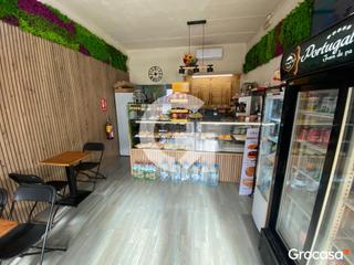 Local Comercial  Cl portugal de. Local de traspaso en bellvitge