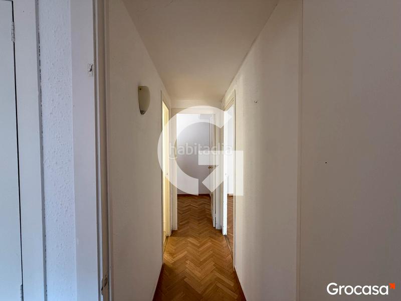 Foto 2302e2e3-3986-4c9b-9491-45a1ff7158be. Pis amb calefacció aparcament piscina a Sant Ramon - Maternitat Barcelona