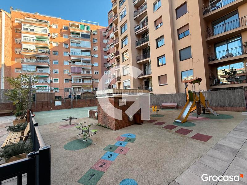 Foto 5d68f28b-595d-4c49-9045-983d0aa3ed4c. Pis amb calefacció aparcament piscina a Sant Ramon - Maternitat Barcelona