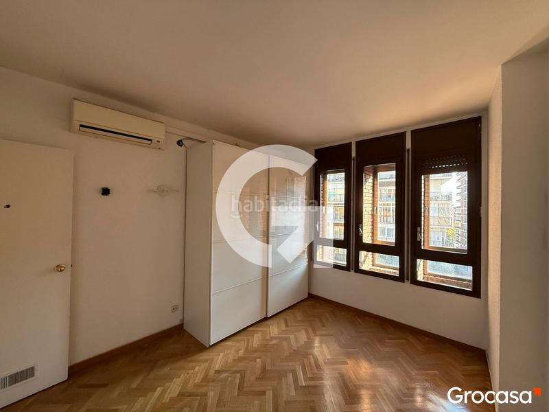 Foto 7549ce6e-e2bb-420a-a2f5-6bdf83602131. Pis amb calefacció aparcament piscina a Sant Ramon - Maternitat Barcelona