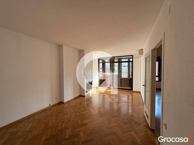 Foto ac0be2f8-5513-4ee5-83c2-eae7c5b14b7a. Pis amb calefacció aparcament piscina a Sant Ramon - Maternitat Barcelona