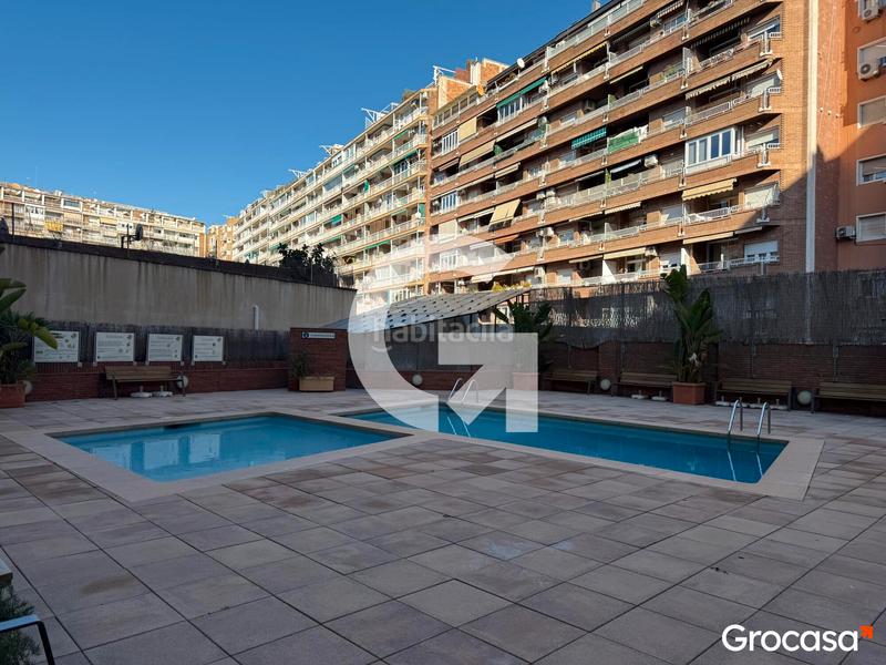 Foto e70530d8-adb3-4b59-8862-6fbcda2ecea6. Pis amb calefacció aparcament piscina a Sant Ramon - Maternitat Barcelona