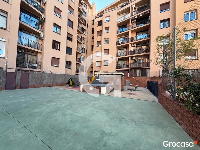 Foto ec034b9c-1380-41a0-ab70-c63b9e662568. Pis amb calefacció aparcament piscina a Sant Ramon - Maternitat Barcelona