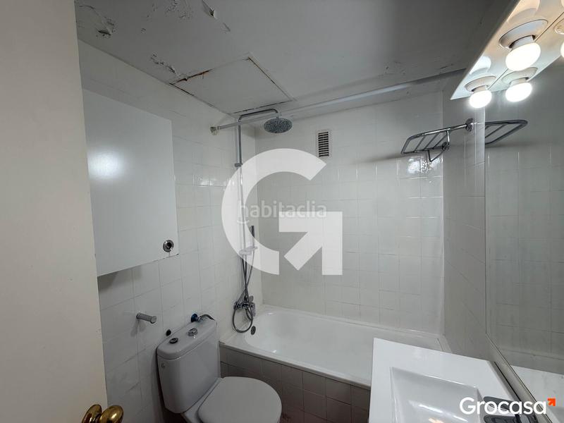 Foto fc3cd457-bf81-4ebd-a759-7b9c7c899f5e. Pis amb calefacció aparcament piscina a Sant Ramon - Maternitat Barcelona