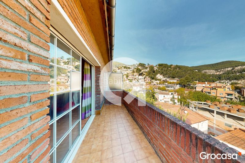 Foto 60f552ff-f230-410d-941c-71a23a554a85. Casa amb calefacció aparcament a Vallirana
