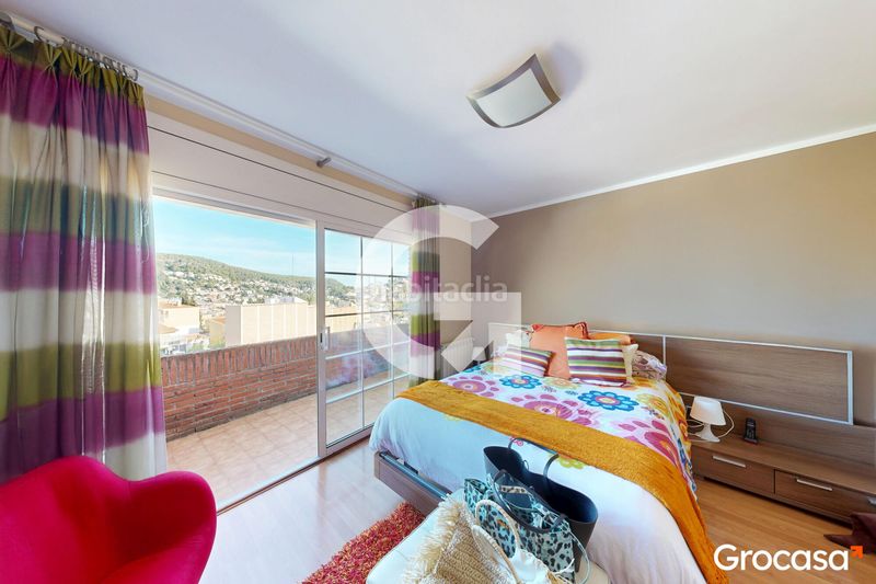 Foto bb2673f6-184c-4ebe-befc-d362a9840238. Casa amb calefacció aparcament a Vallirana