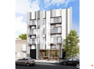 Pis  Cl mossen jacint verdaguer. Obra nueva con piscina en el centro